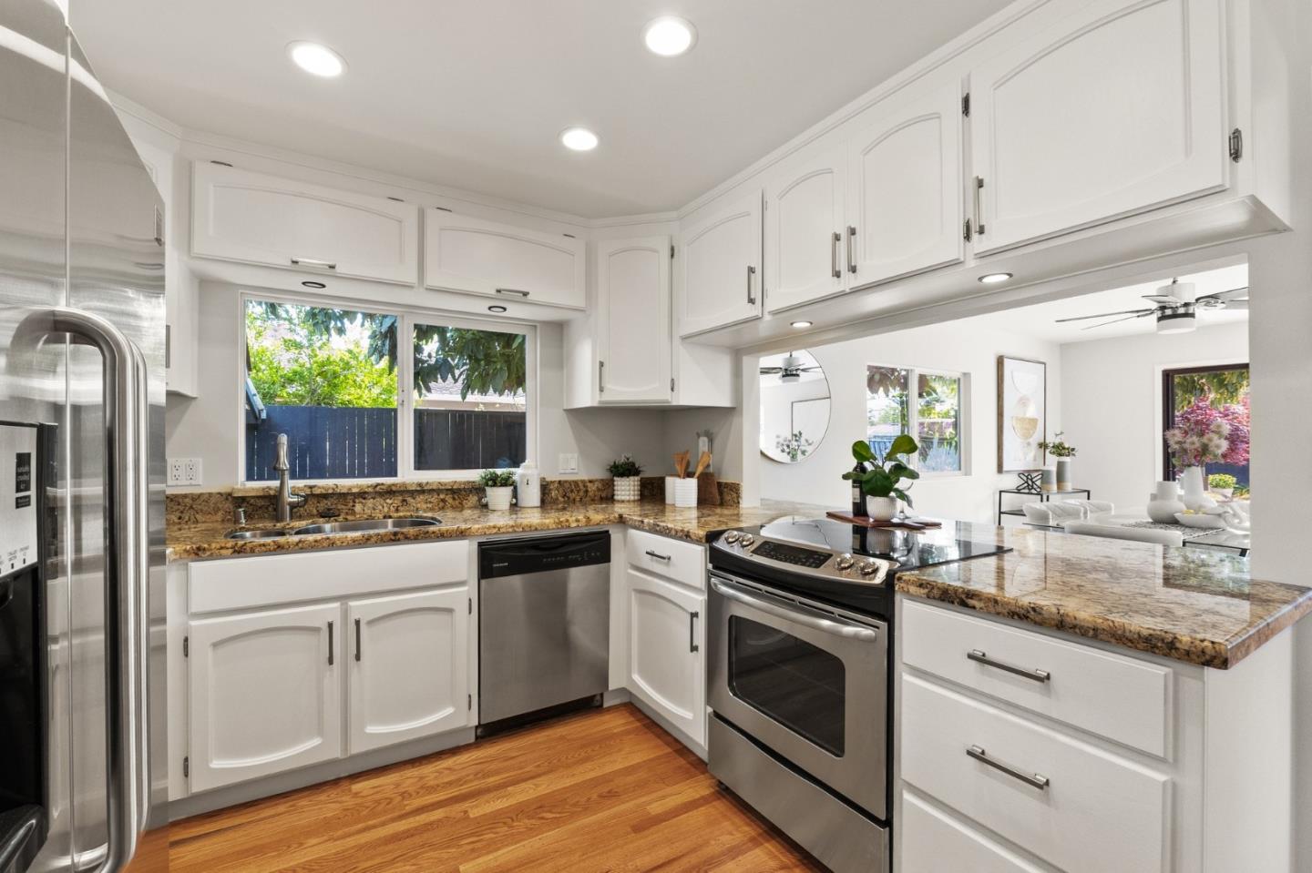 Detail Gallery Image 11 of 54 For 1193 Kelsey Dr, Sunnyvale,  CA 94087 - 3 Beds | 2 Baths