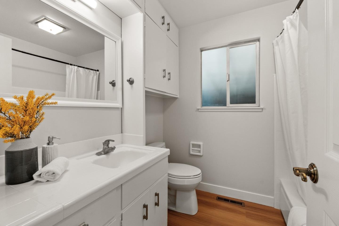 Detail Gallery Image 21 of 54 For 1193 Kelsey Dr, Sunnyvale,  CA 94087 - 3 Beds | 2 Baths