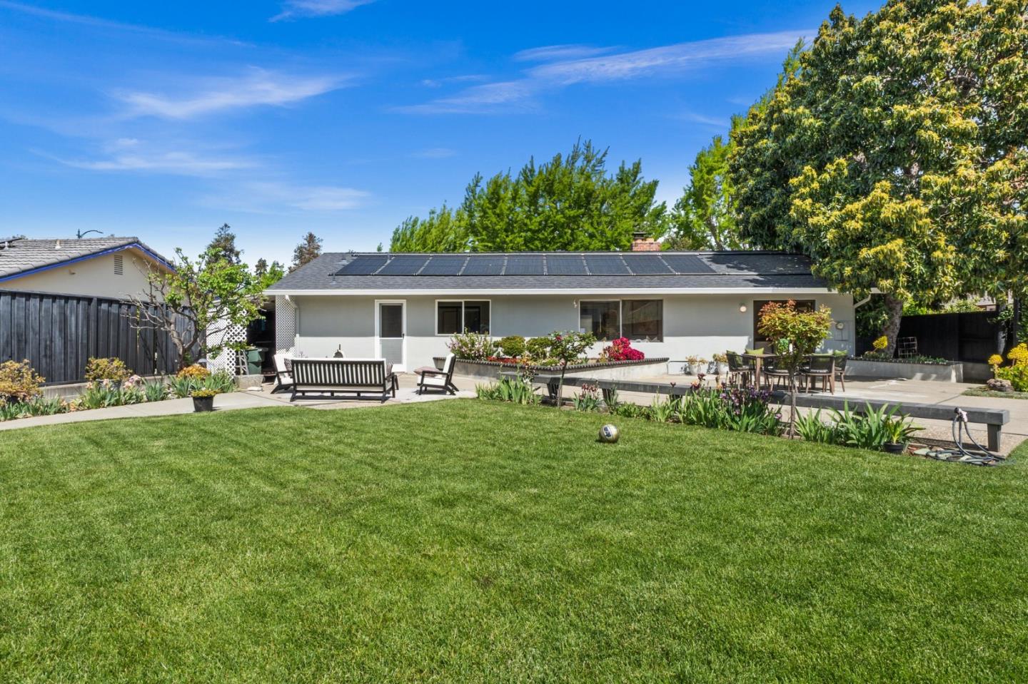 Detail Gallery Image 29 of 54 For 1193 Kelsey Dr, Sunnyvale,  CA 94087 - 3 Beds | 2 Baths