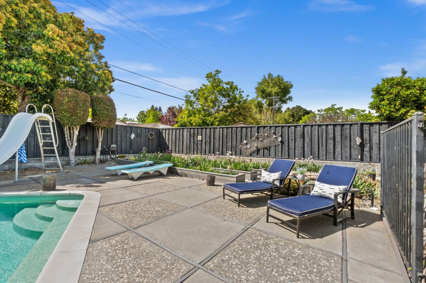 Detail Gallery Image 36 of 54 For 1193 Kelsey Dr, Sunnyvale,  CA 94087 - 3 Beds | 2 Baths