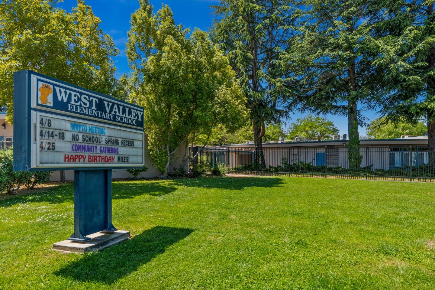 Detail Gallery Image 49 of 54 For 1193 Kelsey Dr, Sunnyvale,  CA 94087 - 3 Beds | 2 Baths