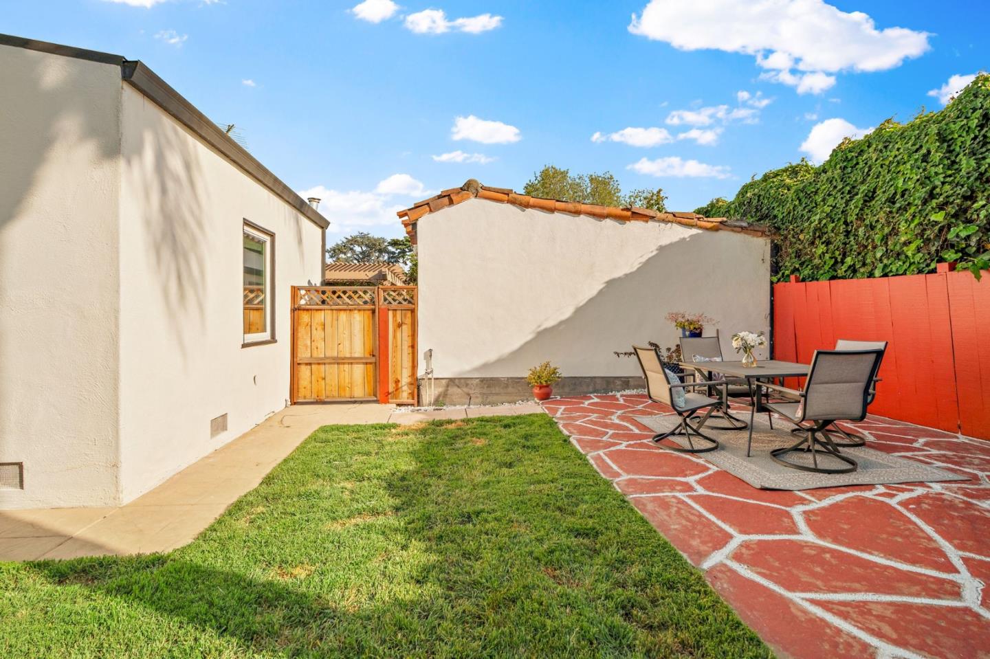 Detail Gallery Image 35 of 47 For 1071 Merle Ave, San Jose,  CA 95125 - 4 Beds | 2 Baths