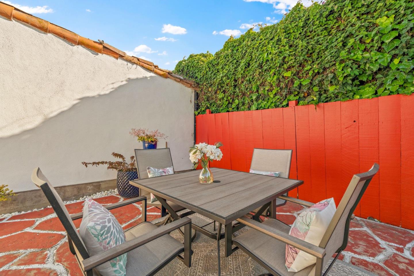 Detail Gallery Image 39 of 47 For 1071 Merle Ave, San Jose,  CA 95125 - 4 Beds | 2 Baths