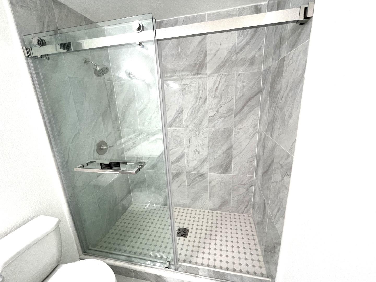 Detail Gallery Image 20 of 51 For 1982 Ensign Way, San Jose,  CA 95133 - 4 Beds | 2/1 Baths