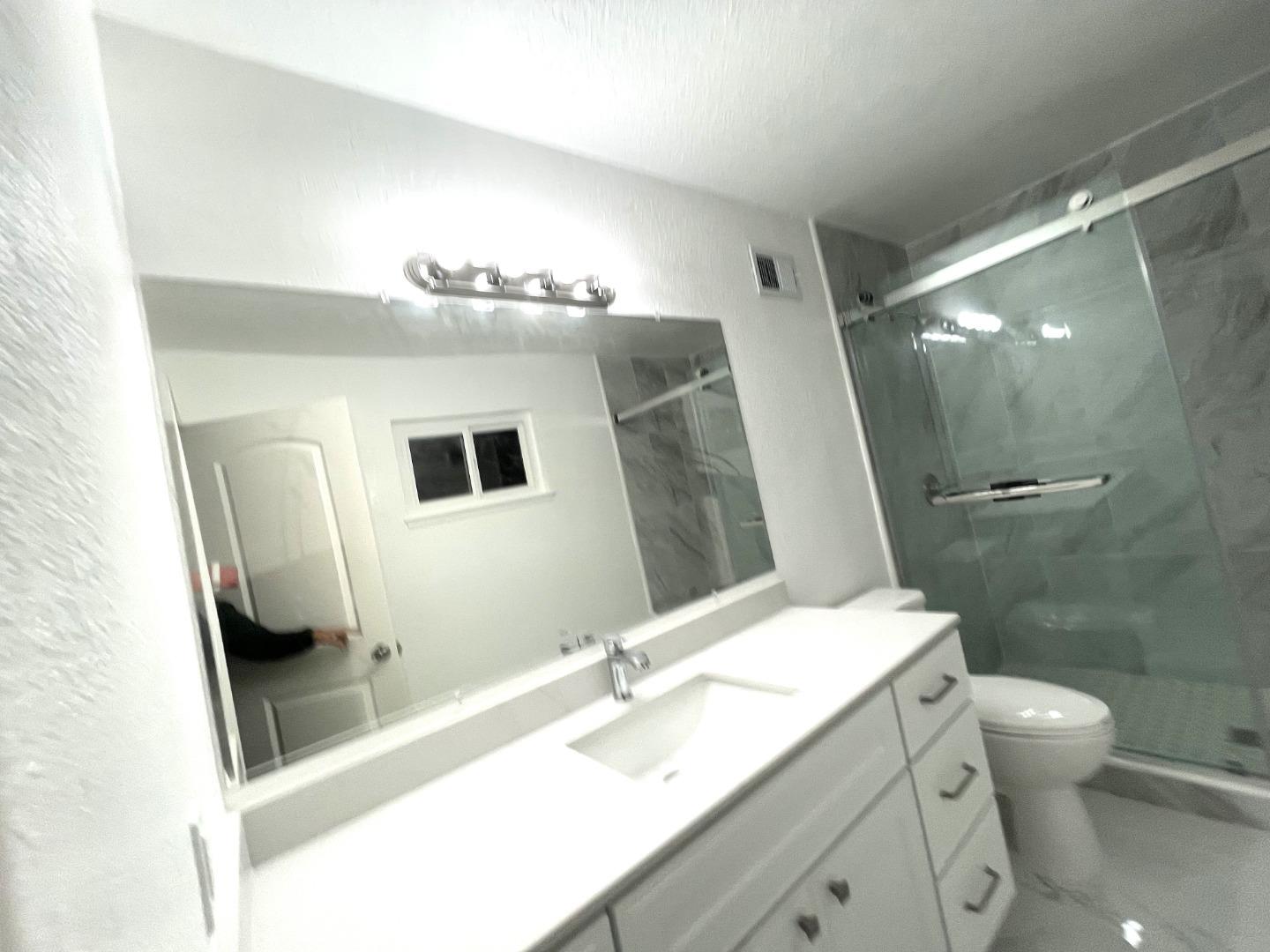 Detail Gallery Image 22 of 51 For 1982 Ensign Way, San Jose,  CA 95133 - 4 Beds | 2/1 Baths