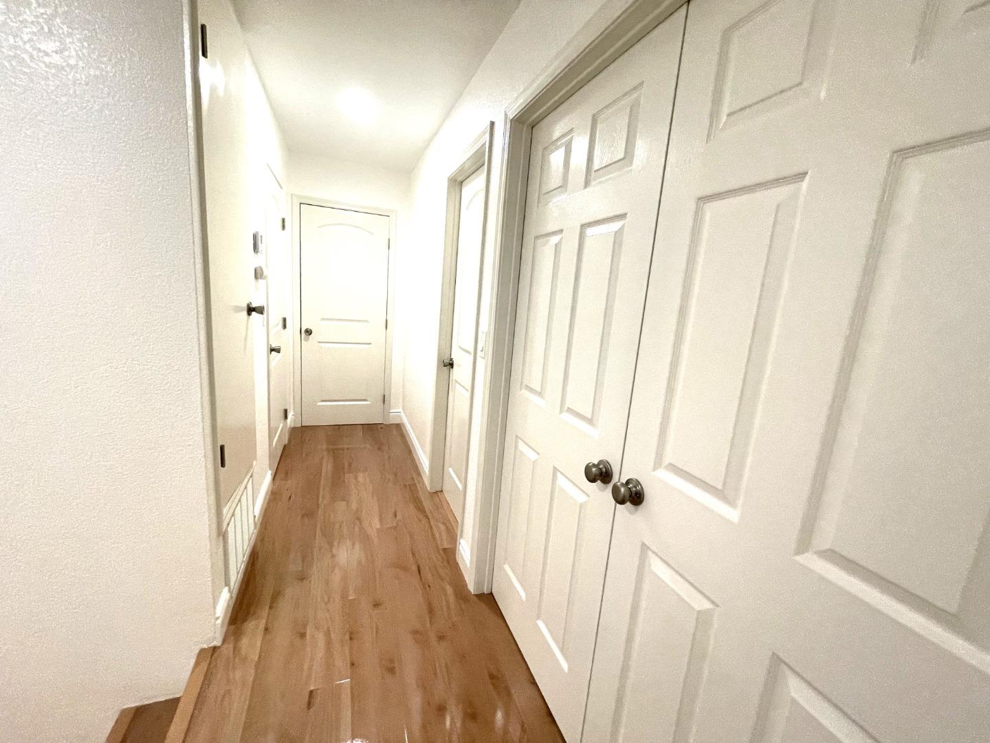 Detail Gallery Image 27 of 51 For 1982 Ensign Way, San Jose,  CA 95133 - 4 Beds | 2/1 Baths