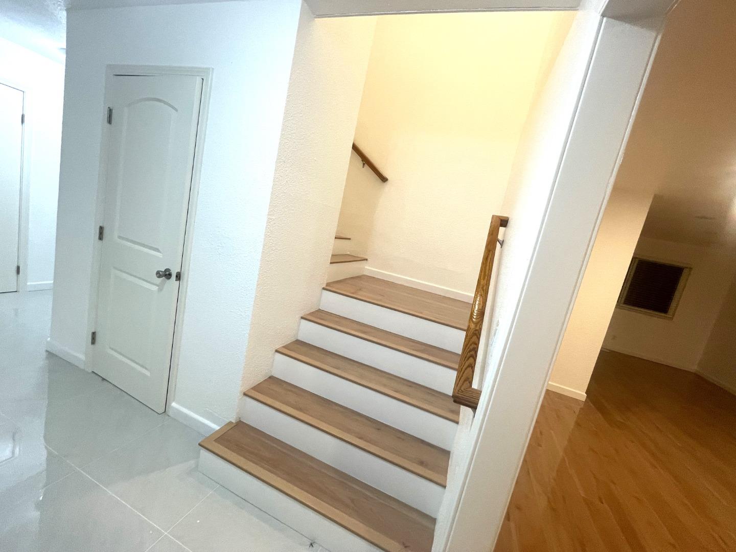 Detail Gallery Image 30 of 51 For 1982 Ensign Way, San Jose,  CA 95133 - 4 Beds | 2/1 Baths