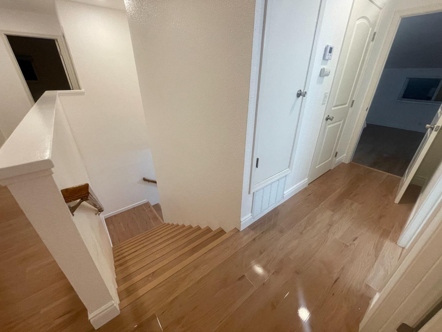 Detail Gallery Image 32 of 51 For 1982 Ensign Way, San Jose,  CA 95133 - 4 Beds | 2/1 Baths