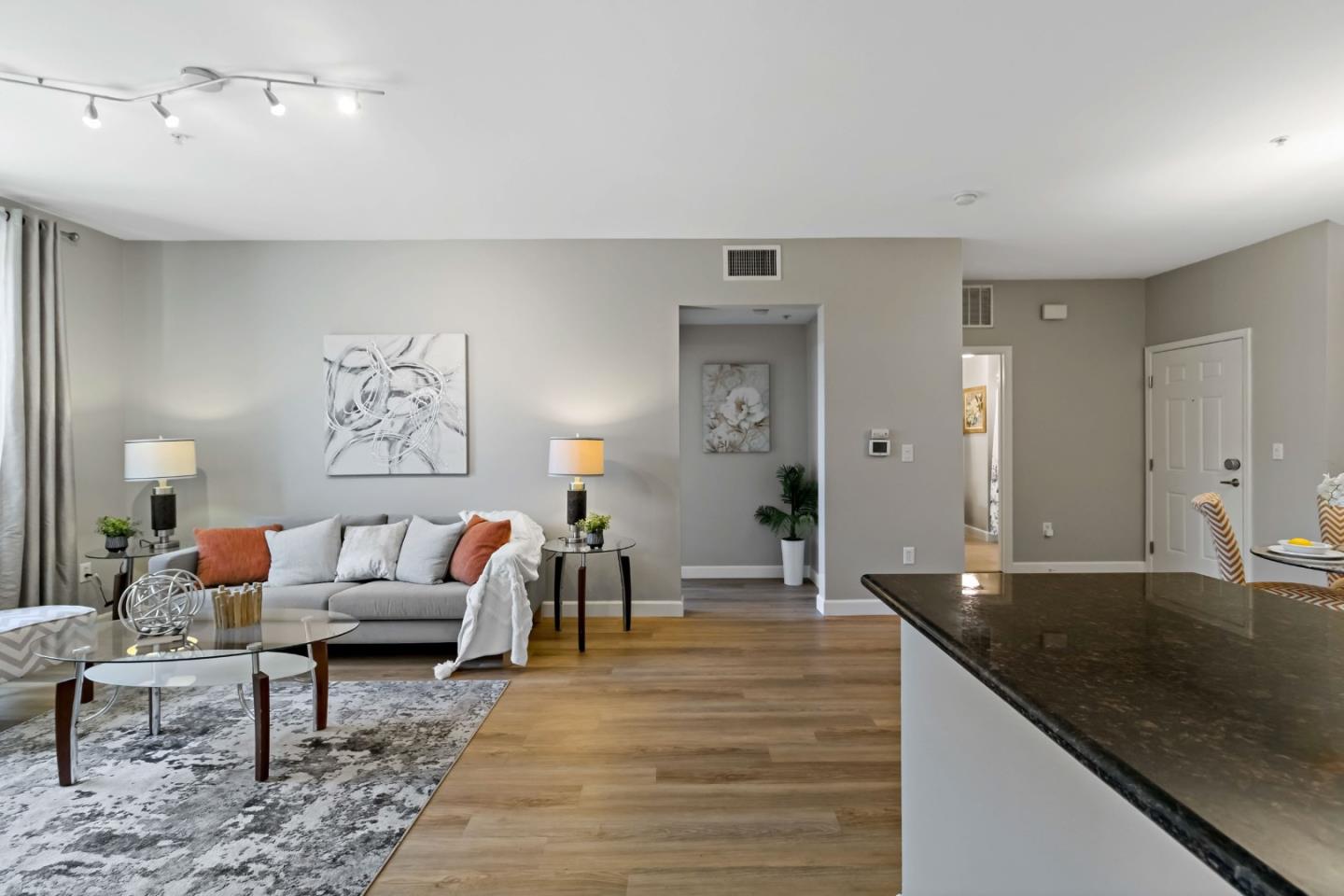 Detail Gallery Image 10 of 32 For 1060 S 3rd St #115,  San Jose,  CA 95112 - 2 Beds | 2 Baths