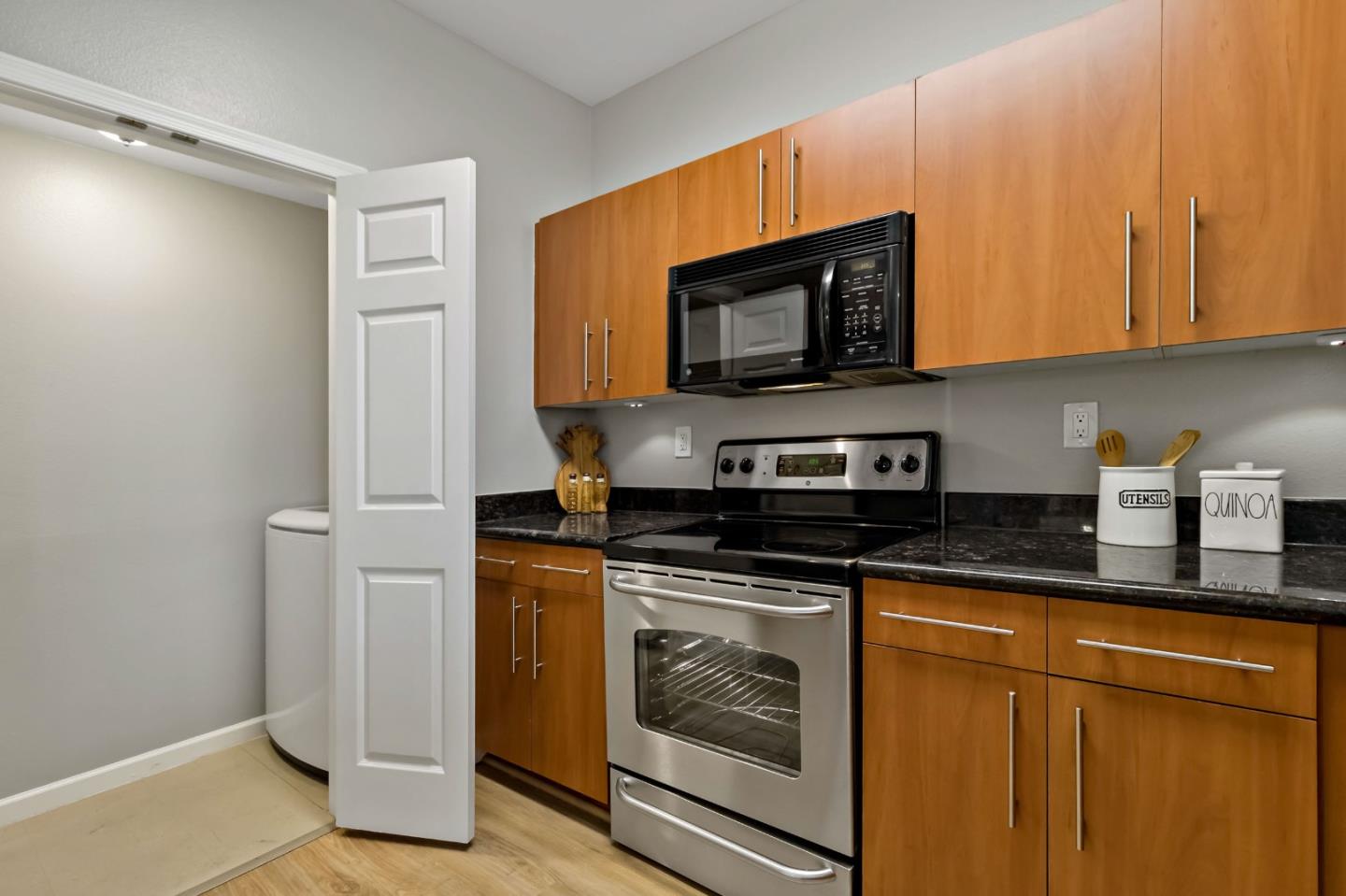 Detail Gallery Image 11 of 32 For 1060 S 3rd St #115,  San Jose,  CA 95112 - 2 Beds | 2 Baths