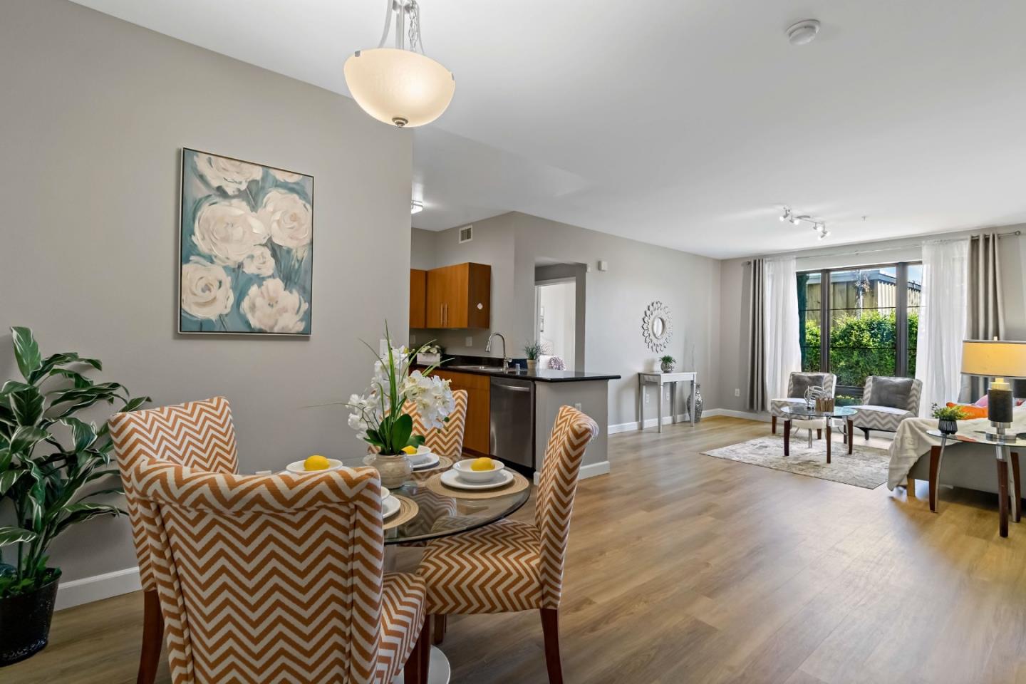 Detail Gallery Image 5 of 32 For 1060 S 3rd St #115,  San Jose,  CA 95112 - 2 Beds | 2 Baths