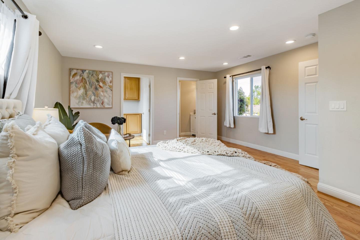 Detail Gallery Image 18 of 35 For 840 Corlista Dr, San Jose,  CA 95128 - 3 Beds | 2/1 Baths