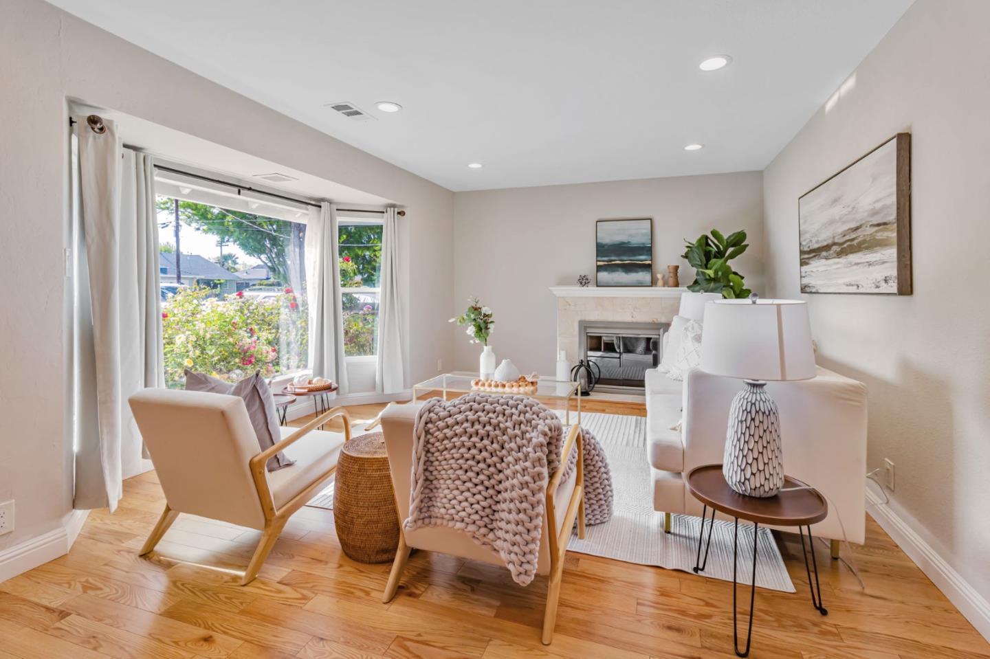 Detail Gallery Image 7 of 35 For 840 Corlista Dr, San Jose,  CA 95128 - 3 Beds | 2/1 Baths