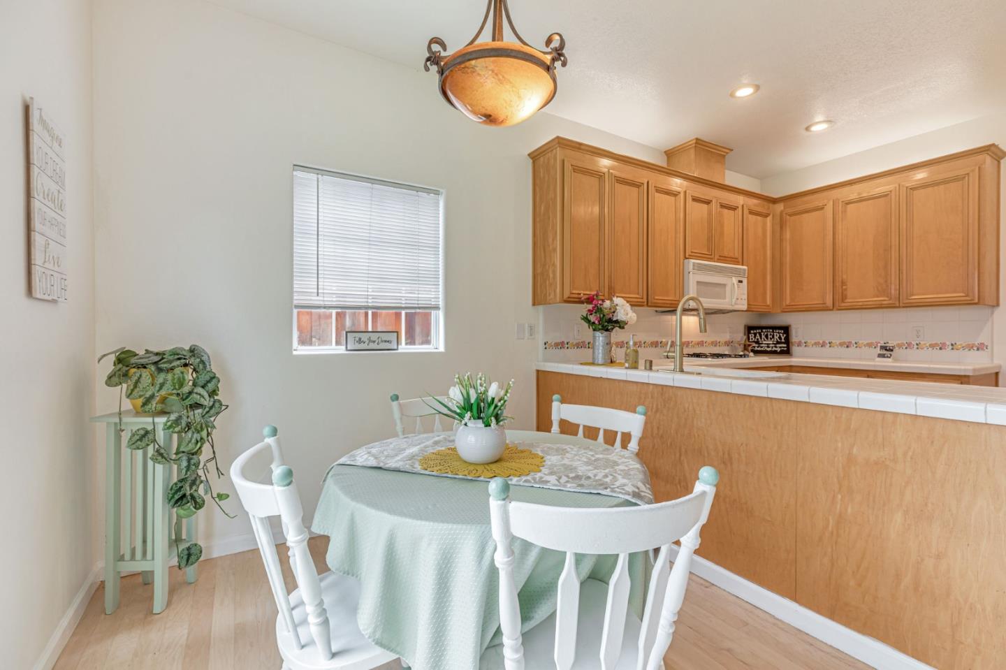 Detail Gallery Image 18 of 56 For 535 E Central Ave, Morgan Hill,  CA 95037 - 4 Beds | 2/1 Baths