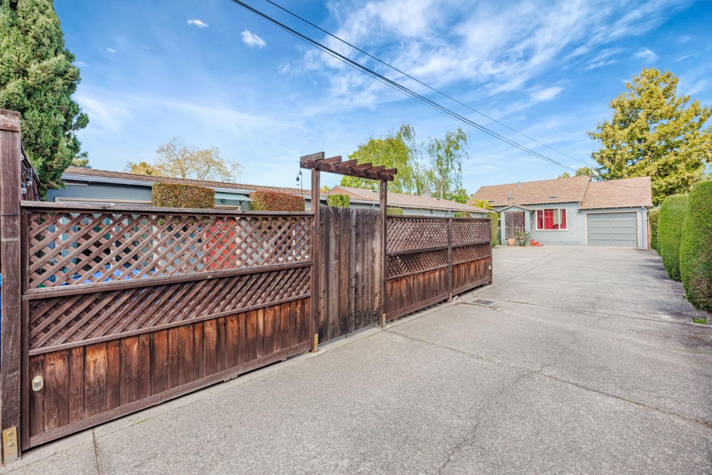 Detail Gallery Image 19 of 30 For 722 Linden Ave, Burlingame,  CA 94010 - – Beds | – Baths