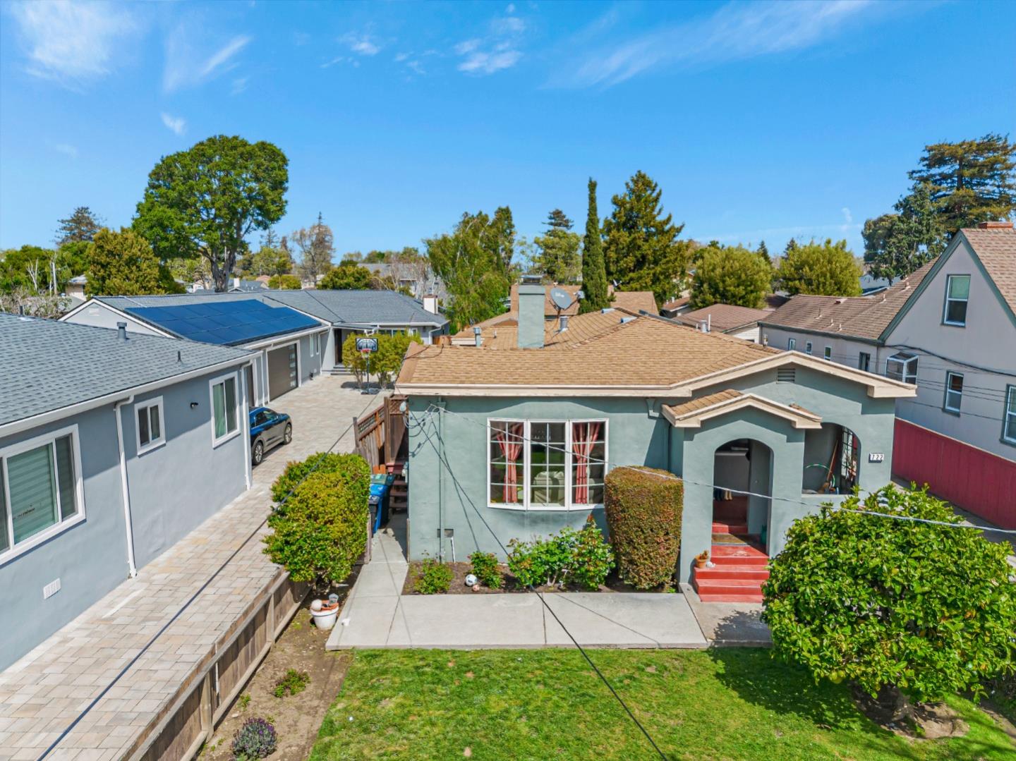 Detail Gallery Image 28 of 30 For 722 Linden Ave, Burlingame,  CA 94010 - – Beds | – Baths