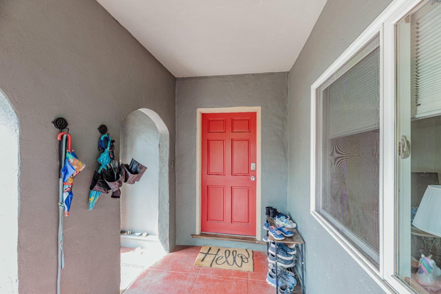 Detail Gallery Image 7 of 30 For 722 Linden Ave, Burlingame,  CA 94010 - – Beds | – Baths
