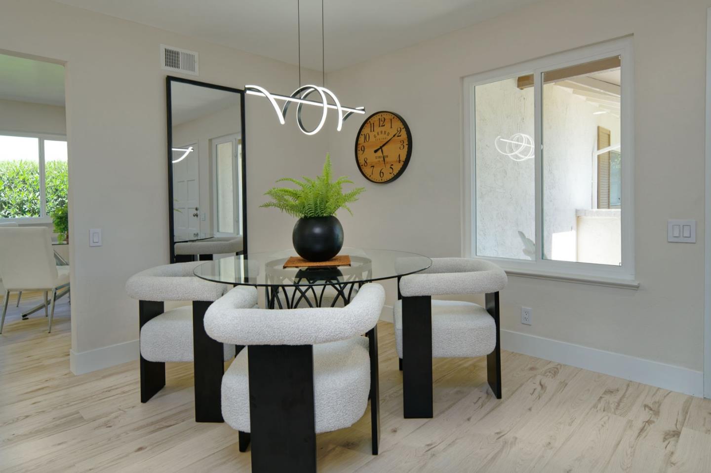 Detail Gallery Image 12 of 39 For 5047 Severance Dr, San Jose,  CA 95136 - 3 Beds | 2 Baths