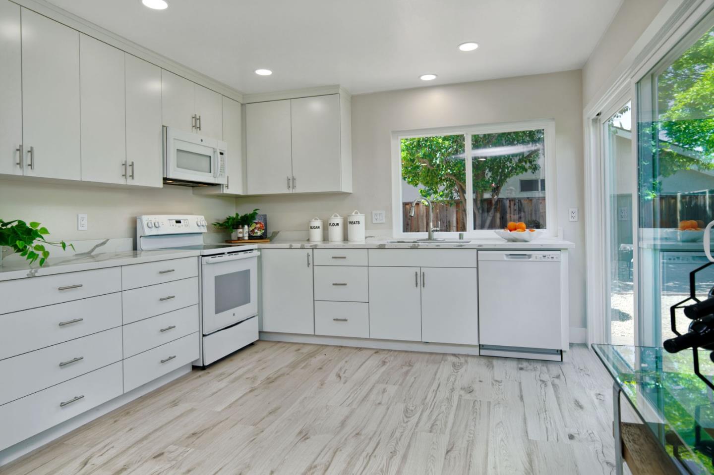 Detail Gallery Image 15 of 39 For 5047 Severance Dr, San Jose,  CA 95136 - 3 Beds | 2 Baths