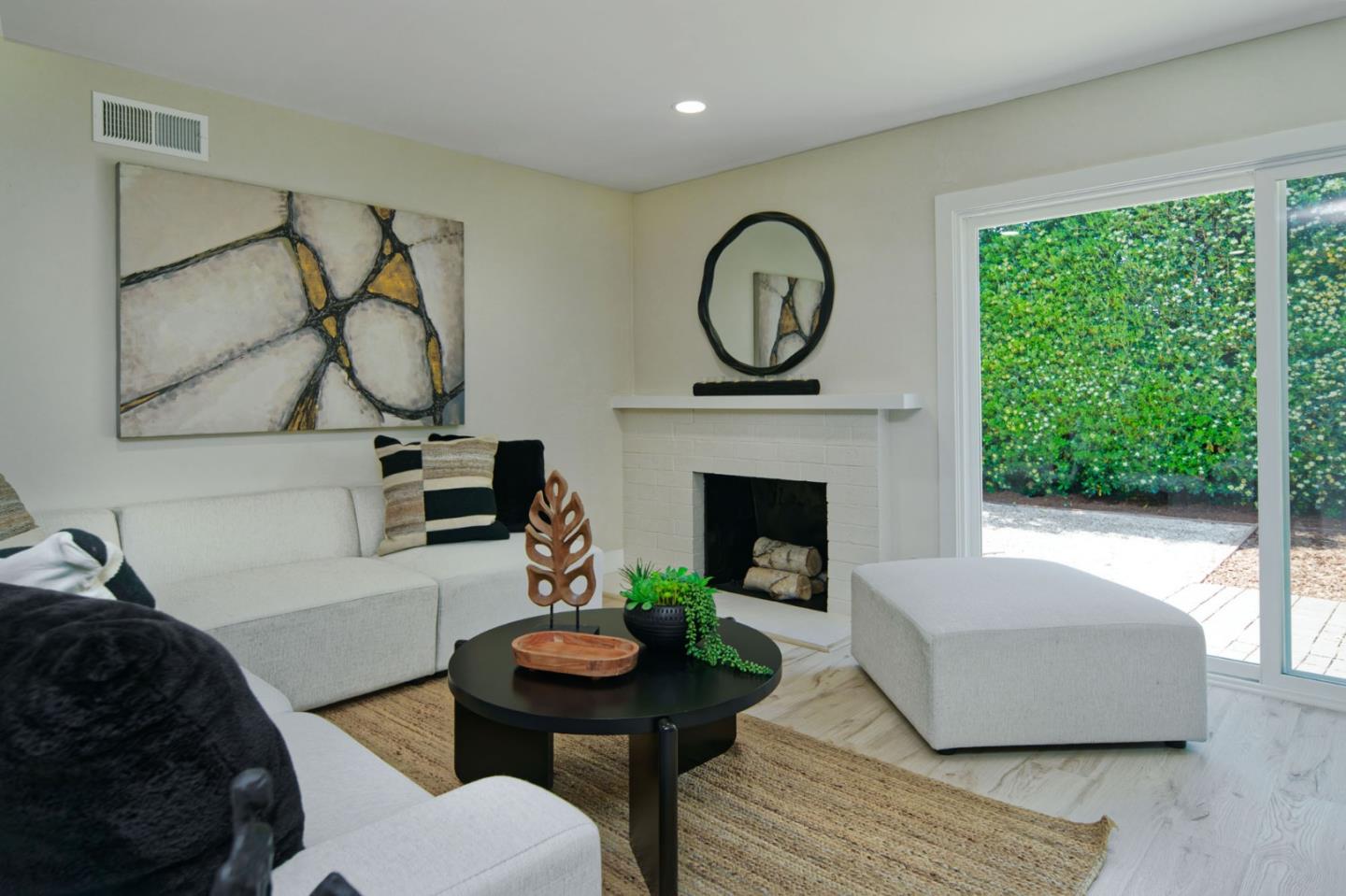 Detail Gallery Image 8 of 39 For 5047 Severance Dr, San Jose,  CA 95136 - 3 Beds | 2 Baths