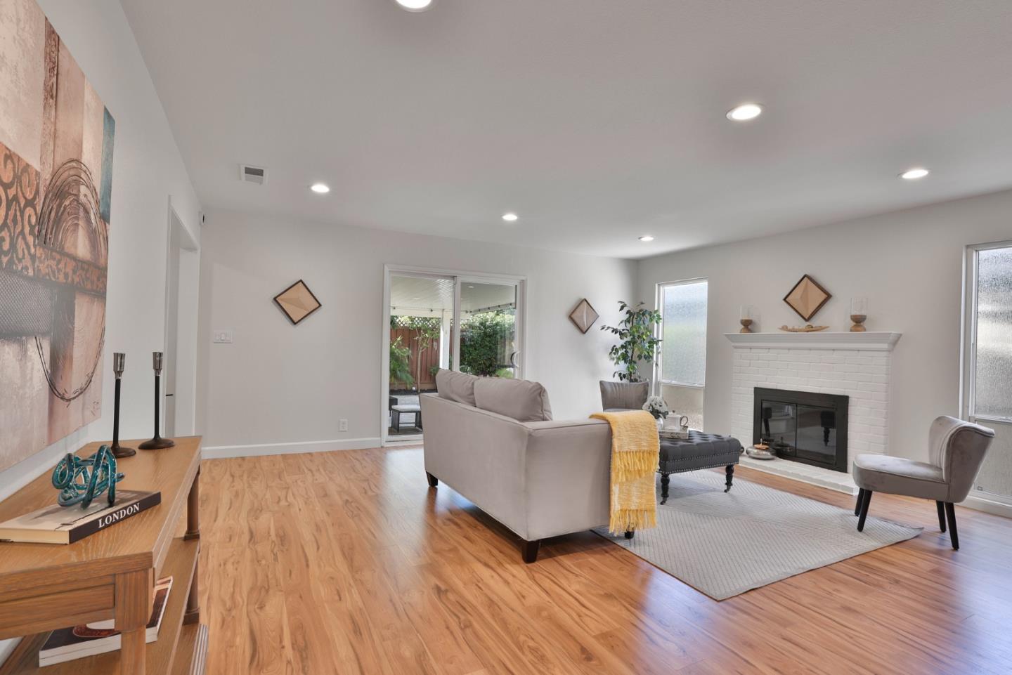 Detail Gallery Image 10 of 34 For 5379 Rucker Dr, San Jose,  CA 95124 - 3 Beds | 2 Baths