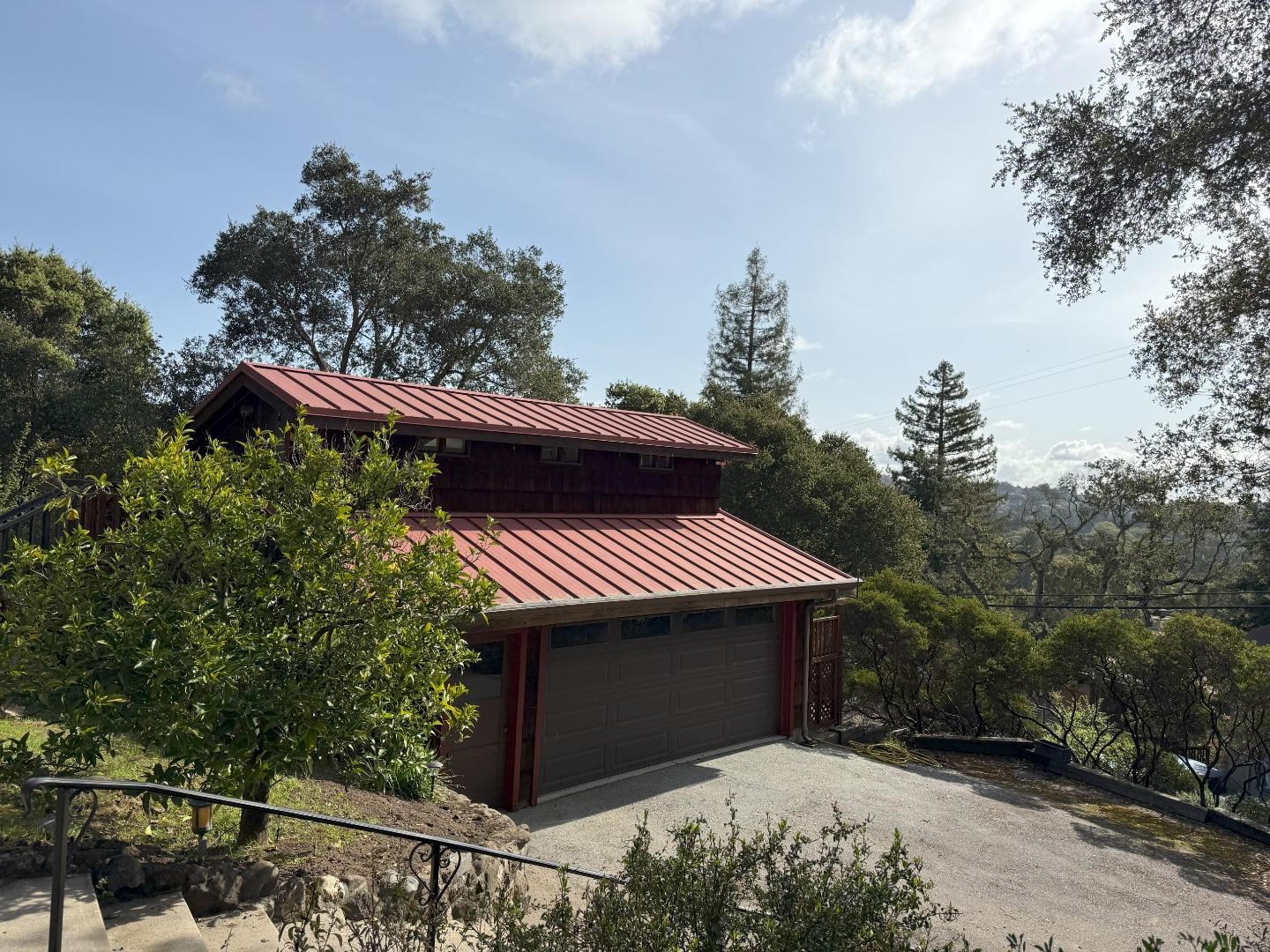 Detail Gallery Image 15 of 29 For 108 Santa Maria Ave, Portola Valley,  CA 94028 - 3 Beds | 2 Baths