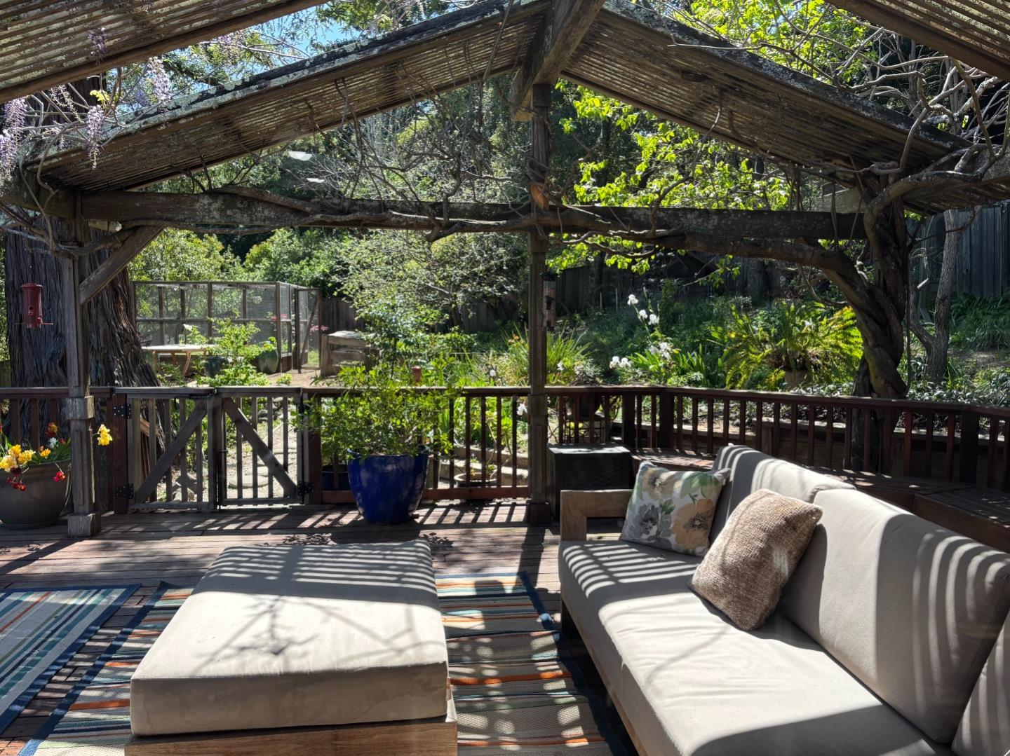 Detail Gallery Image 22 of 29 For 108 Santa Maria Ave, Portola Valley,  CA 94028 - 3 Beds | 2 Baths