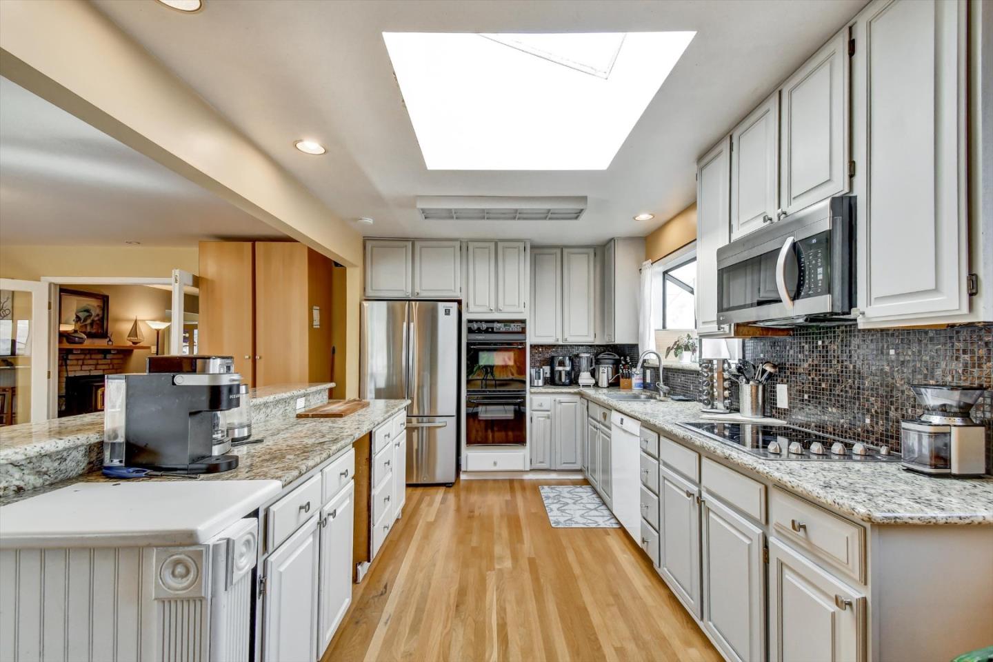 Detail Gallery Image 26 of 84 For 847 Arguello Blvd, Pacifica,  CA 94044 - 4 Beds | 2 Baths