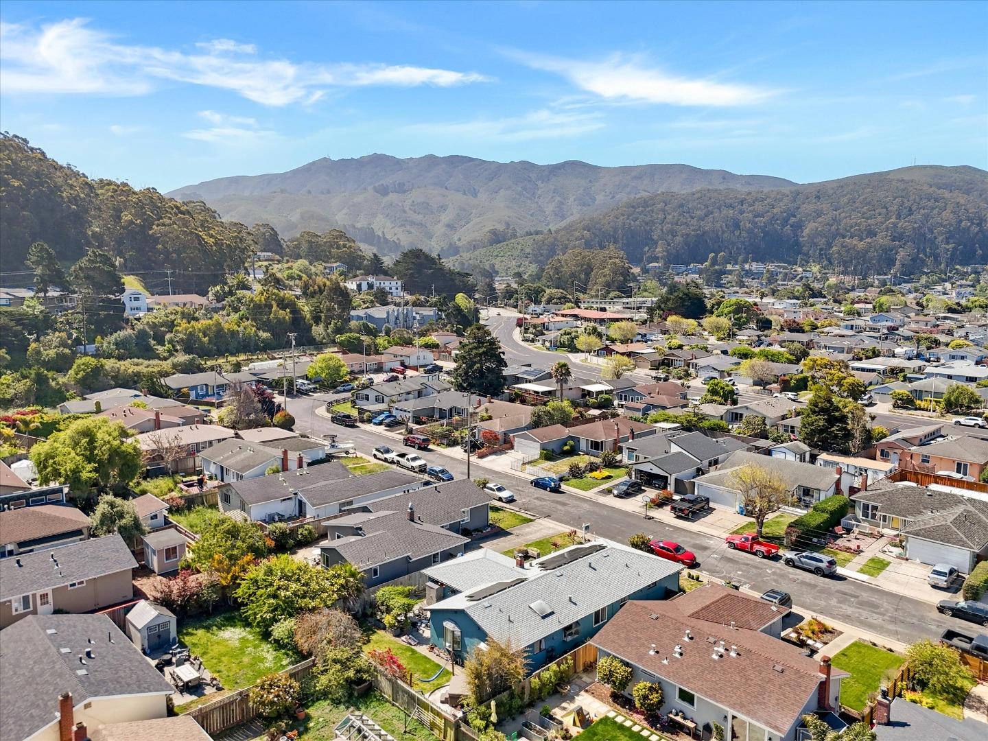 Detail Gallery Image 72 of 84 For 847 Arguello Blvd, Pacifica,  CA 94044 - 4 Beds | 2 Baths