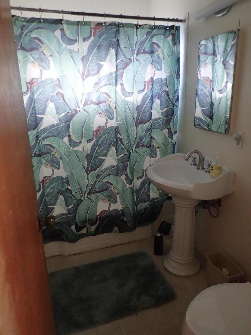 Detail Gallery Image 19 of 33 For 220 Kenneth St, Santa Cruz,  CA 95060 - 3 Beds | 2 Baths