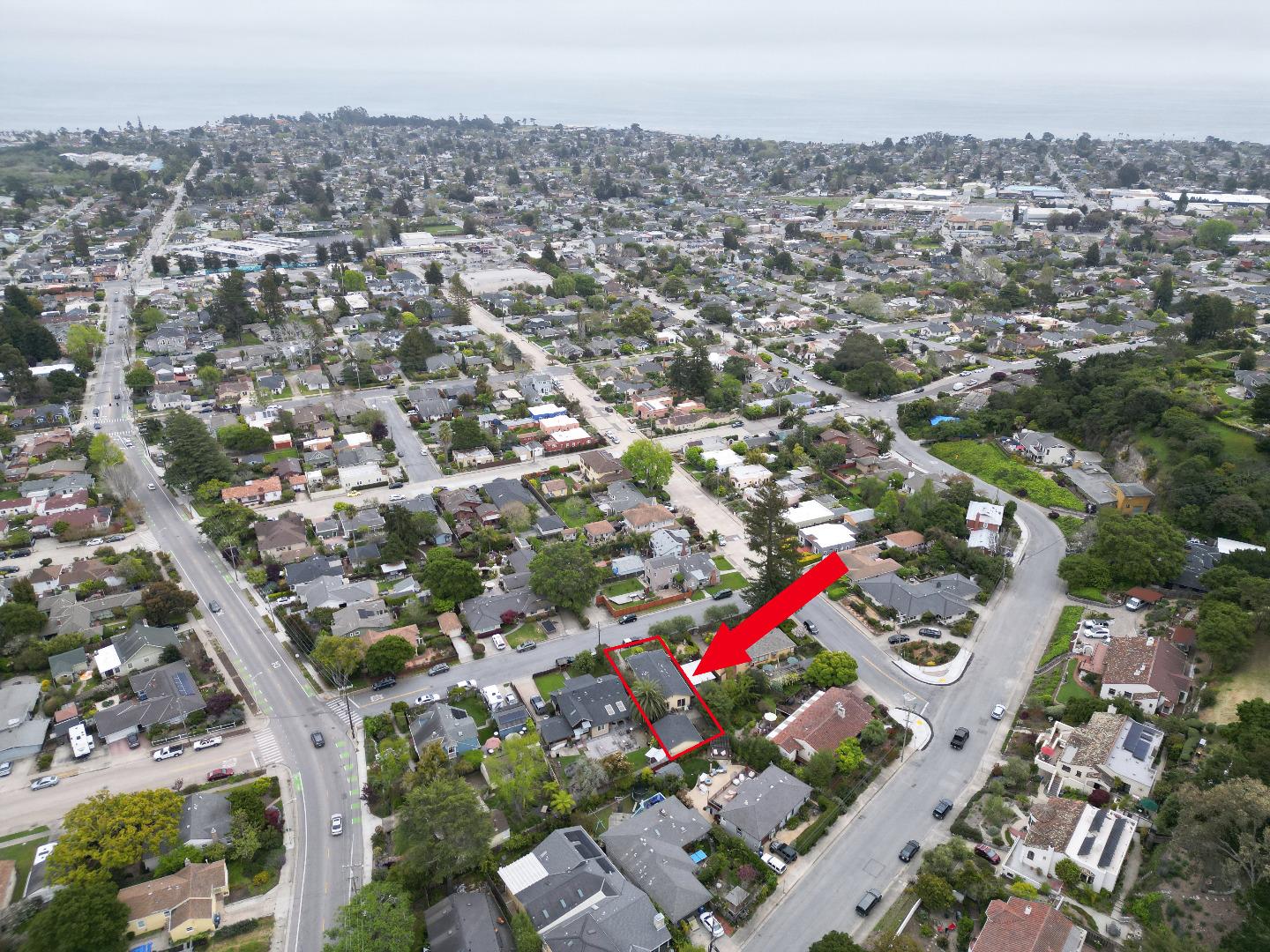 Detail Gallery Image 31 of 33 For 220 Kenneth St, Santa Cruz,  CA 95060 - 3 Beds | 2 Baths