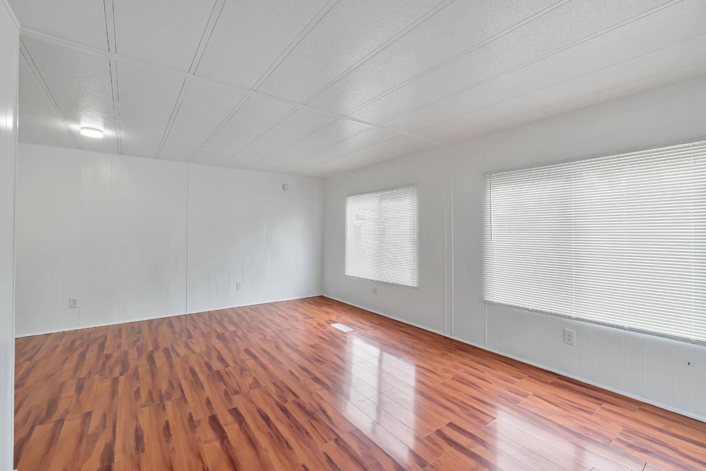 Detail Gallery Image 10 of 31 For 18035 Soledad Canyon Rd #38,  Canyon Country,  CA 91387 - 2 Beds | 2 Baths