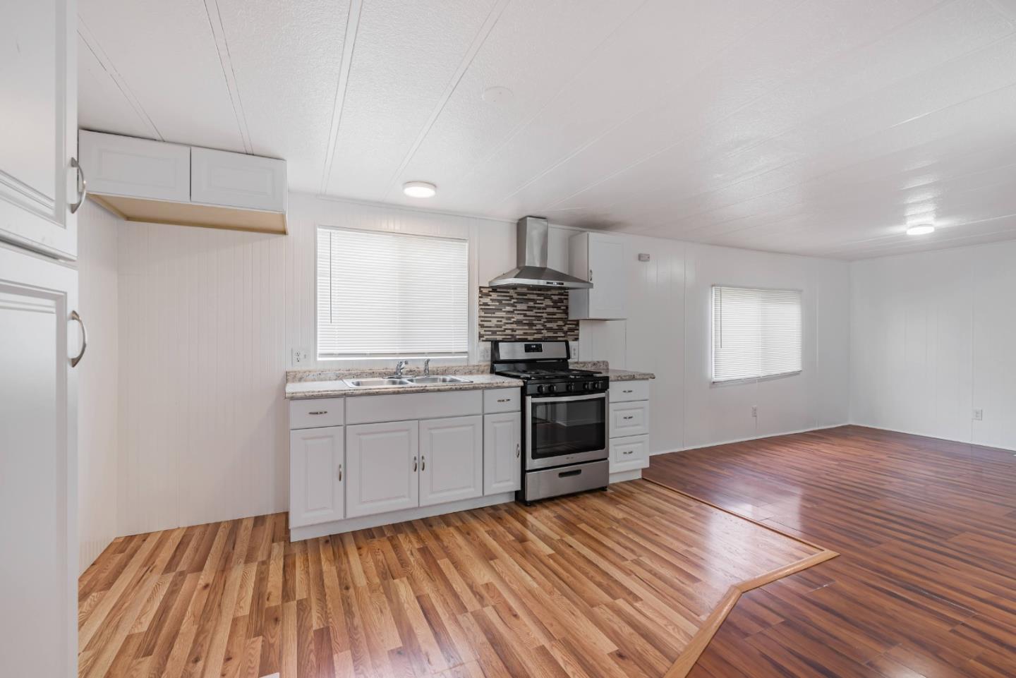 Detail Gallery Image 9 of 31 For 18035 Soledad Canyon Rd #38,  Canyon Country,  CA 91387 - 2 Beds | 2 Baths