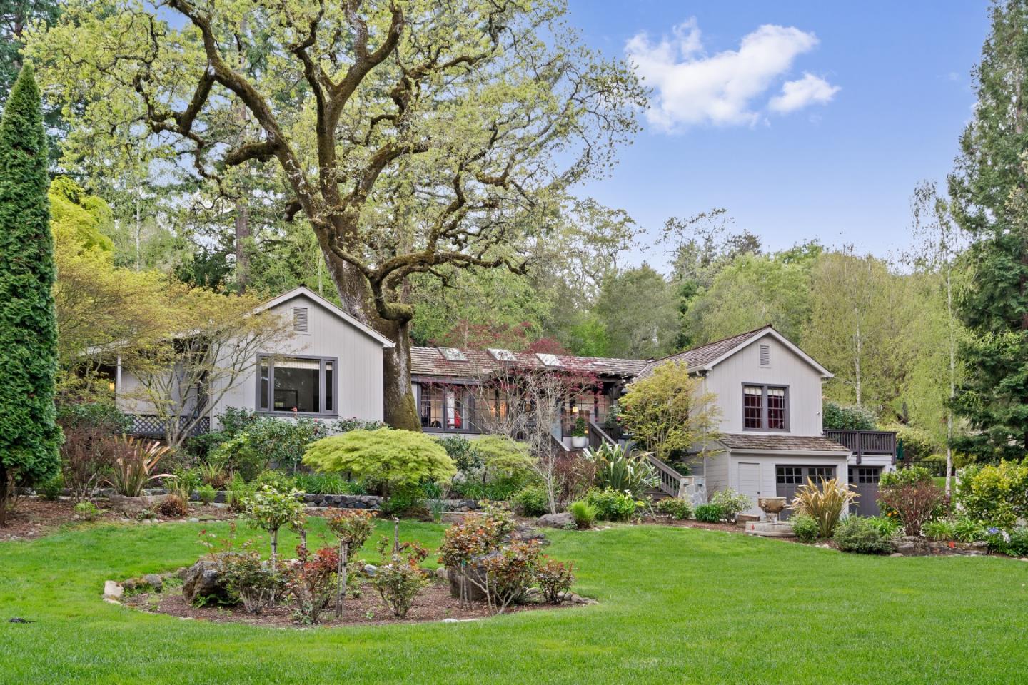Detail Gallery Image 2 of 31 For 1477 Portola Rd, Woodside,  CA 94062 - 4 Beds | 4 Baths