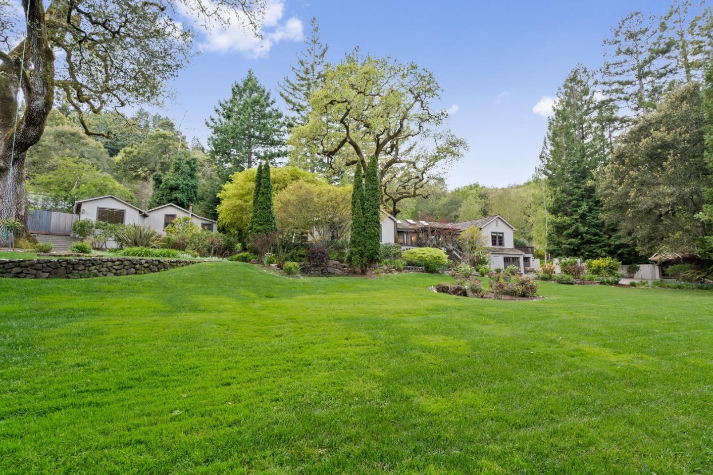 Detail Gallery Image 20 of 31 For 1477 Portola Rd, Woodside,  CA 94062 - 4 Beds | 4 Baths