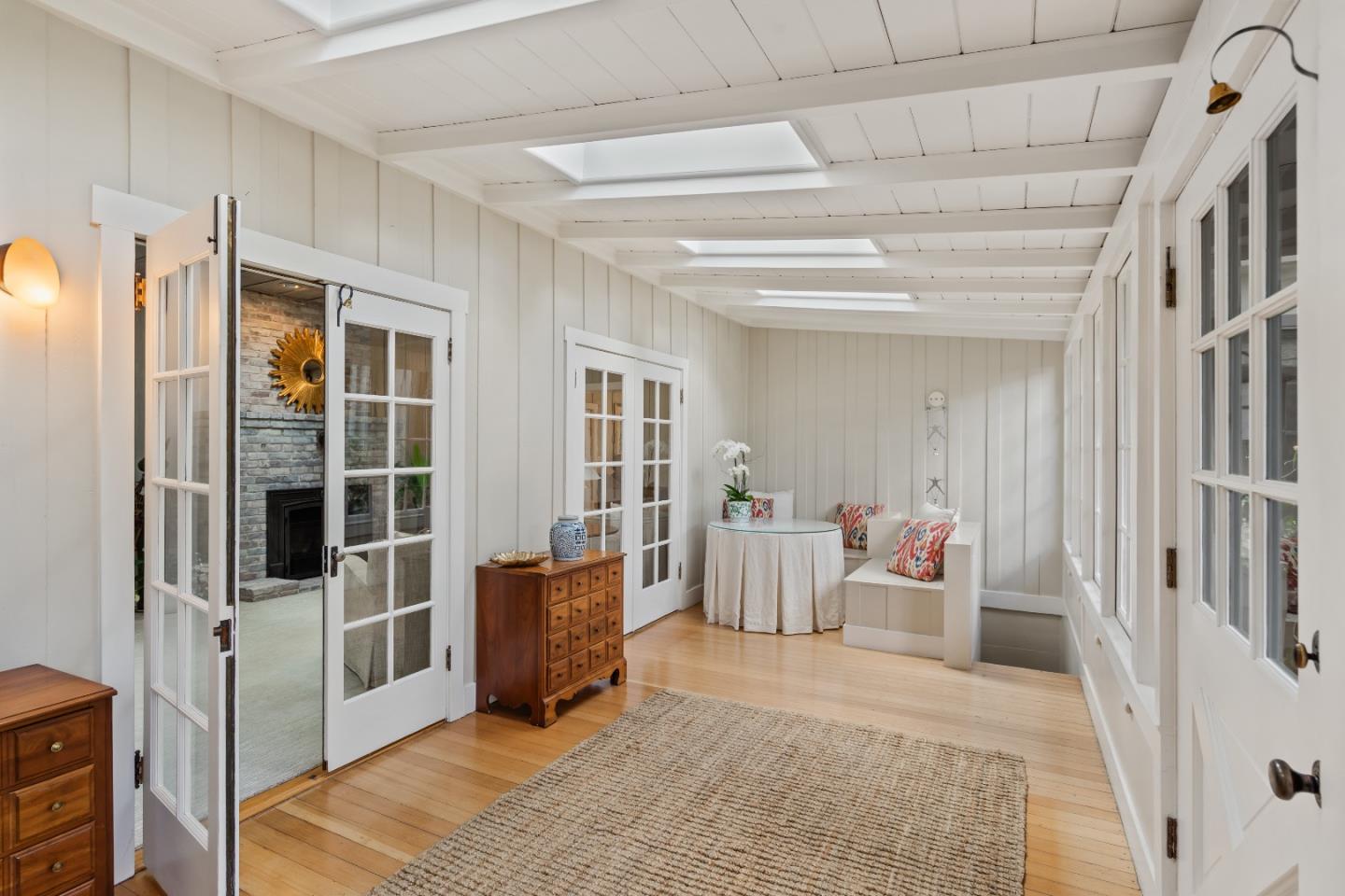 Detail Gallery Image 4 of 31 For 1477 Portola Rd, Woodside,  CA 94062 - 4 Beds | 4 Baths