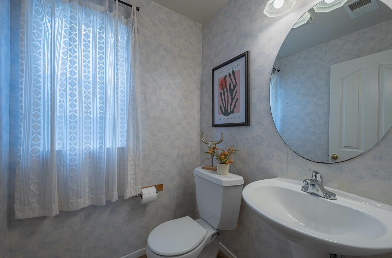 Detail Gallery Image 16 of 31 For 1641 Beacon Hill Dr, Salinas,  CA 93906 - 3 Beds | 2/1 Baths