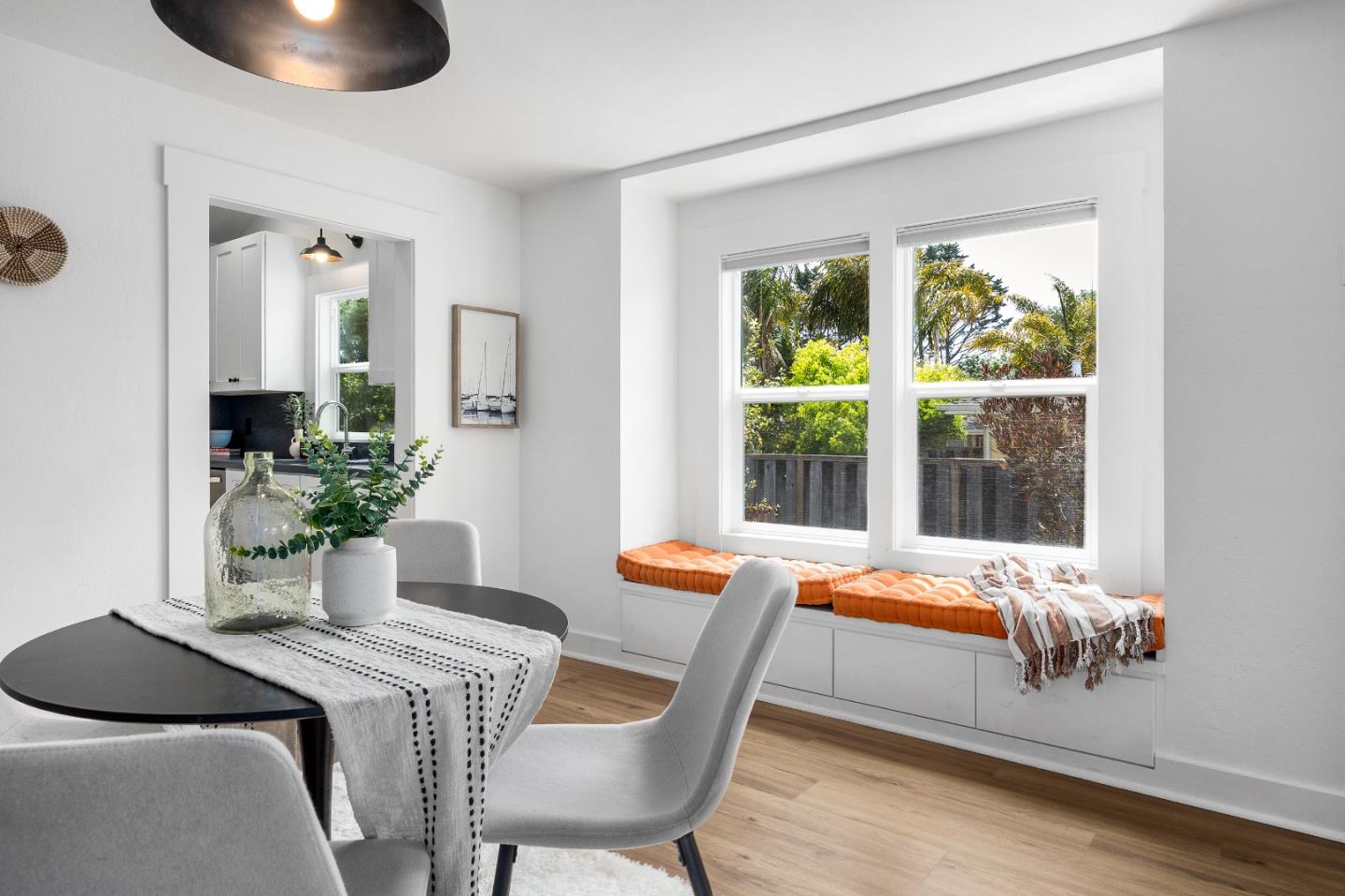Detail Gallery Image 10 of 43 For 900 35th Ave, Santa Cruz,  CA 95062 - 3 Beds | 1/1 Baths