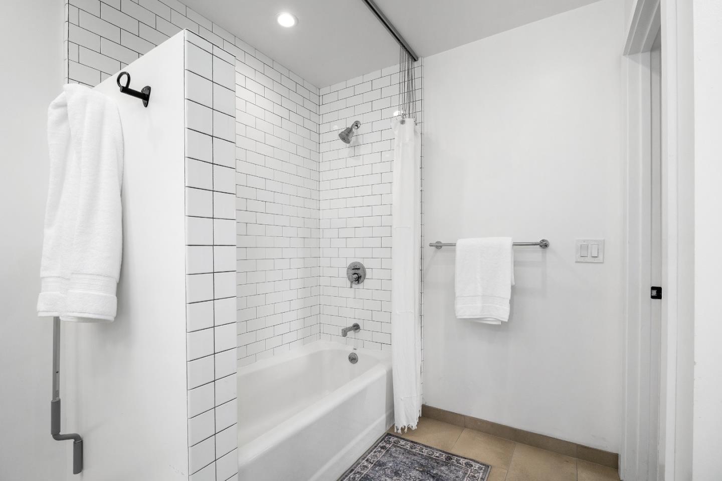 Detail Gallery Image 20 of 43 For 900 35th Ave, Santa Cruz,  CA 95062 - 3 Beds | 1/1 Baths