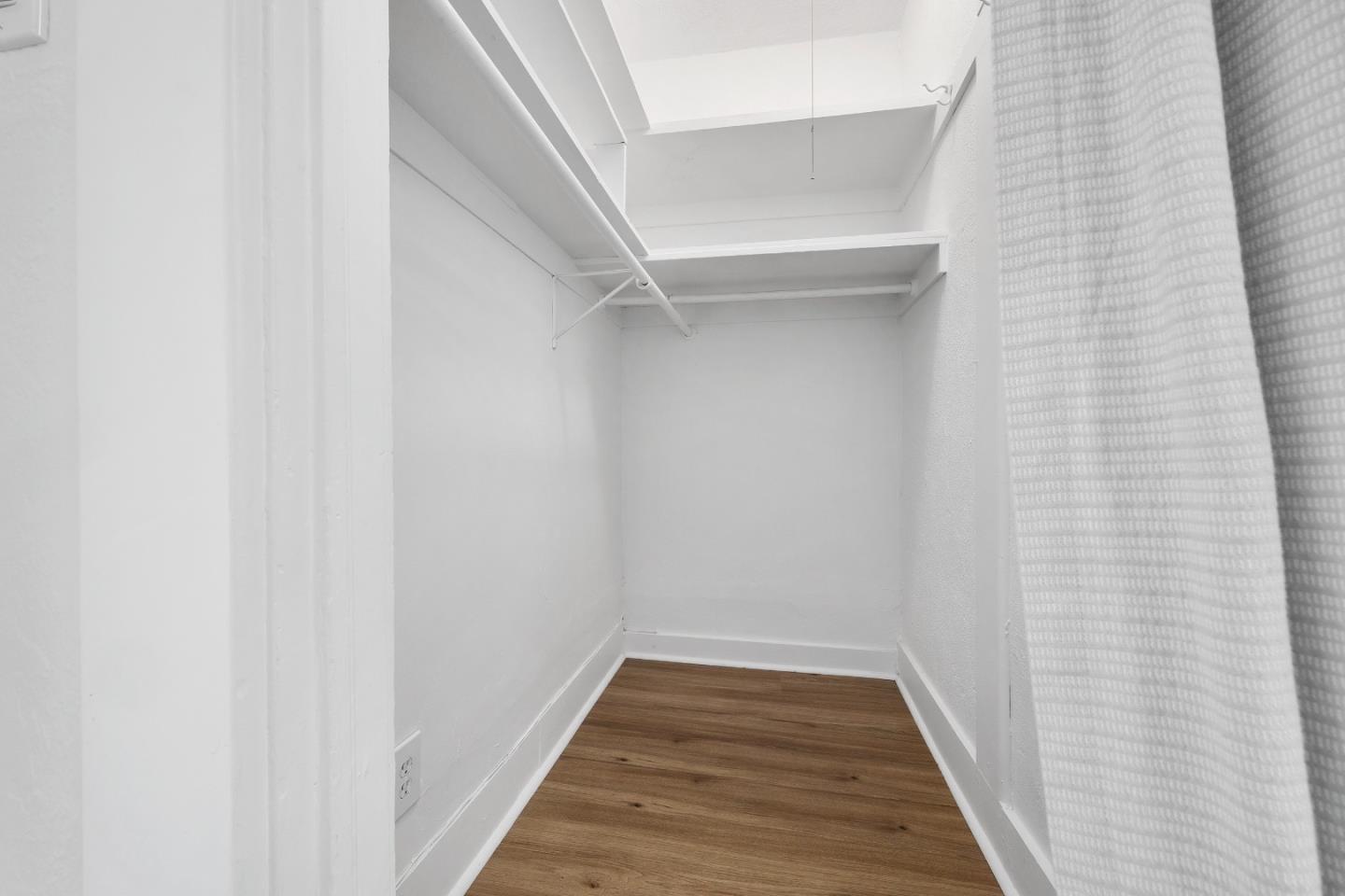 Detail Gallery Image 23 of 43 For 900 35th Ave, Santa Cruz,  CA 95062 - 3 Beds | 1/1 Baths