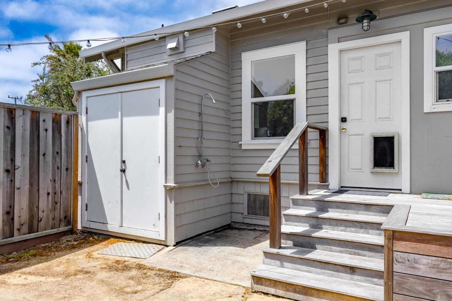 Detail Gallery Image 37 of 43 For 900 35th Ave, Santa Cruz,  CA 95062 - 3 Beds | 1/1 Baths