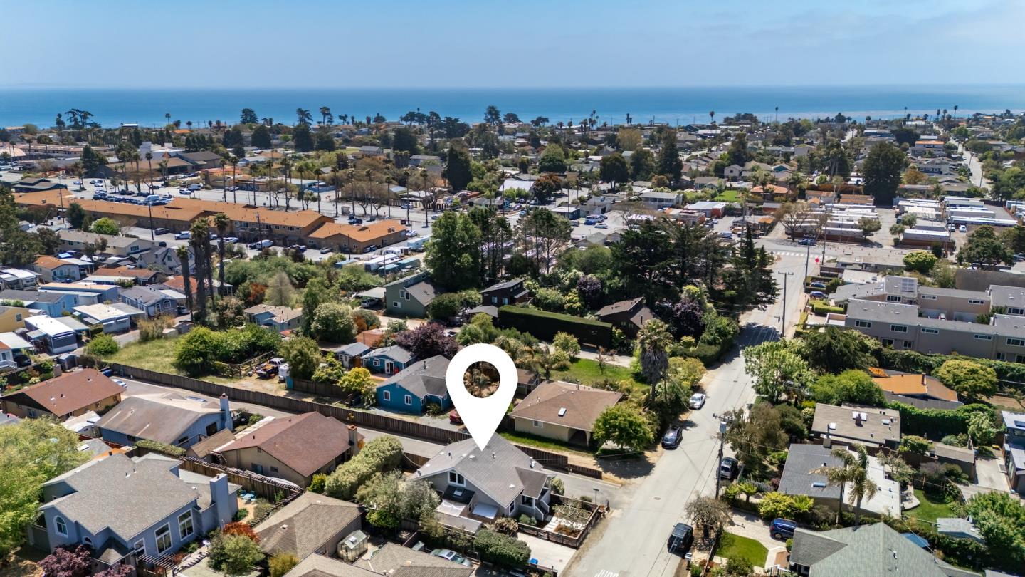 Detail Gallery Image 40 of 43 For 900 35th Ave, Santa Cruz,  CA 95062 - 3 Beds | 1/1 Baths