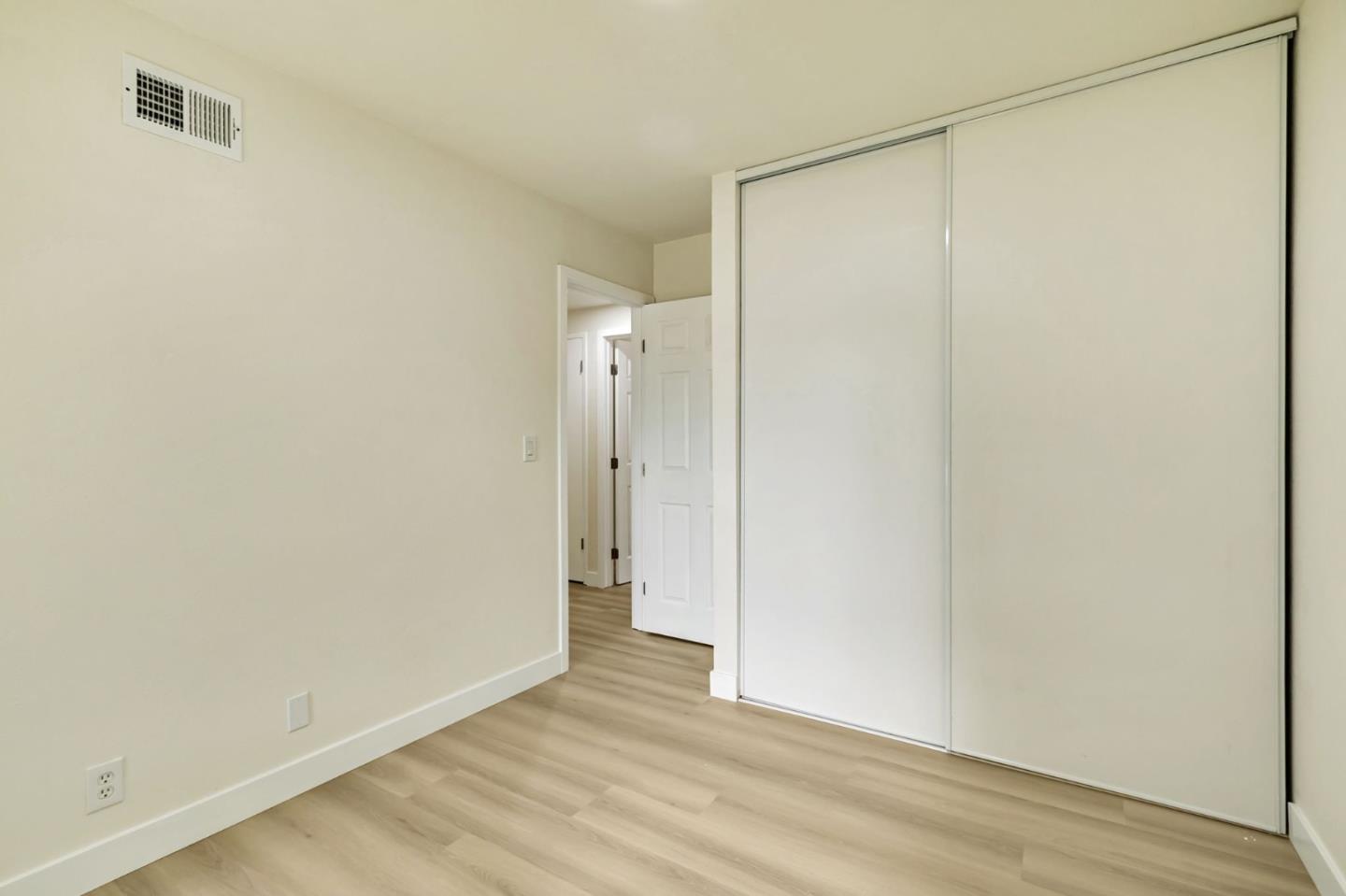 Detail Gallery Image 23 of 28 For 933 Faris Dr, San Jose,  CA 95111 - 3 Beds | 2 Baths
