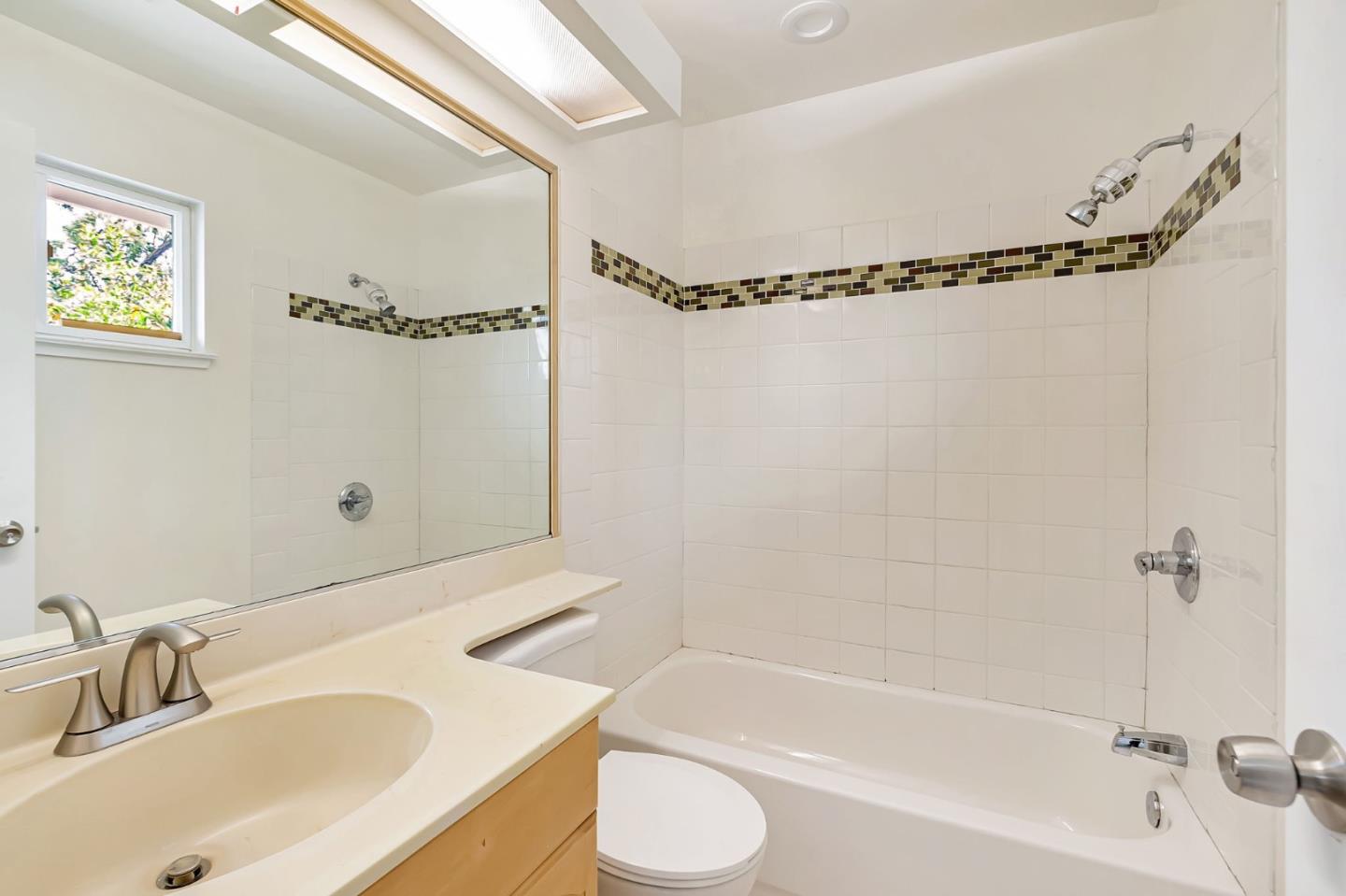 Detail Gallery Image 28 of 28 For 933 Faris Dr, San Jose,  CA 95111 - 3 Beds | 2 Baths