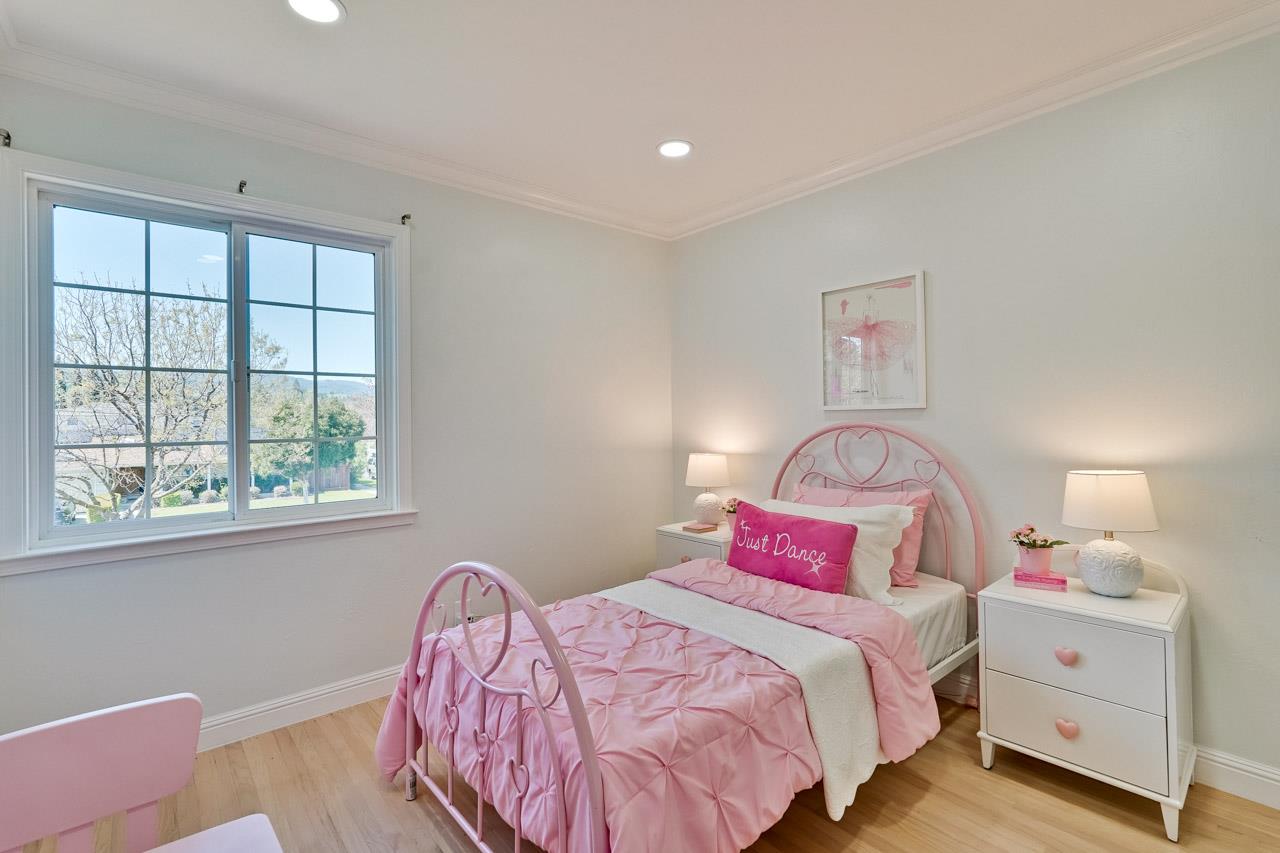 Detail Gallery Image 35 of 58 For 1464 Jamestown Dr, Cupertino,  CA 95014 - 6 Beds | 3 Baths