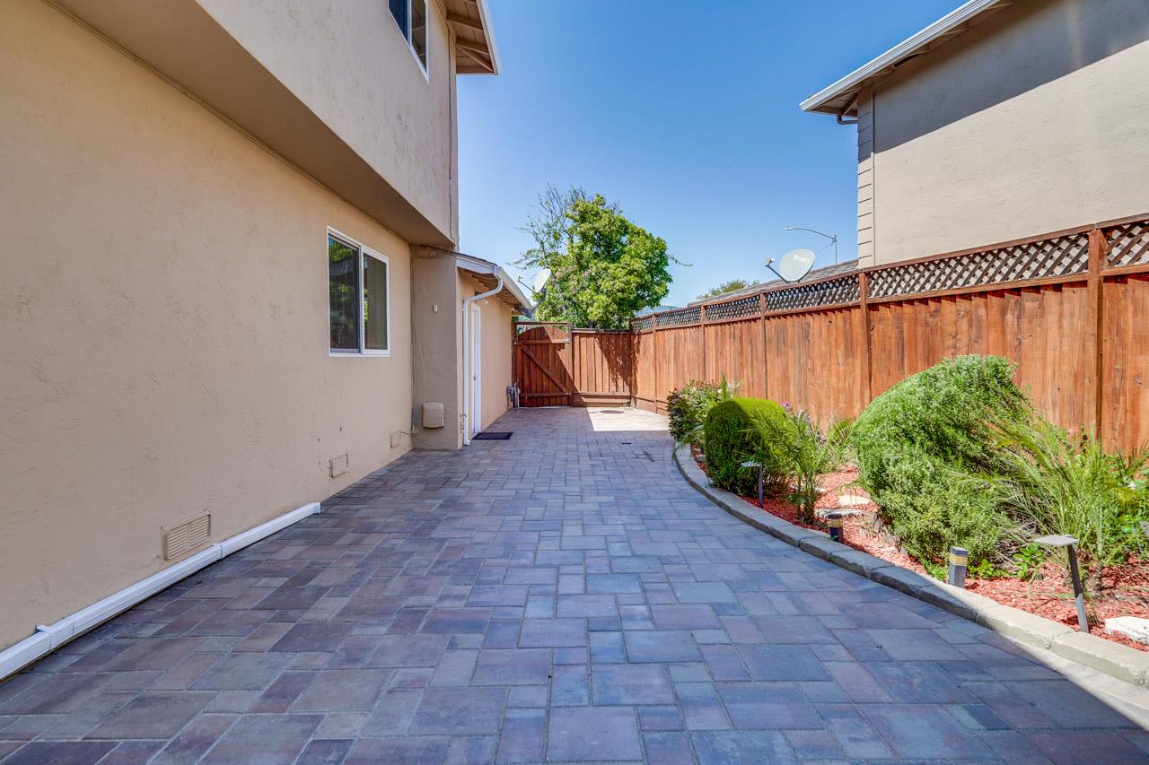 Detail Gallery Image 55 of 58 For 1464 Jamestown Dr, Cupertino,  CA 95014 - 6 Beds | 3 Baths