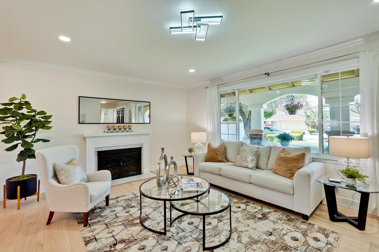 Detail Gallery Image 6 of 58 For 1464 Jamestown Dr, Cupertino,  CA 95014 - 6 Beds | 3 Baths