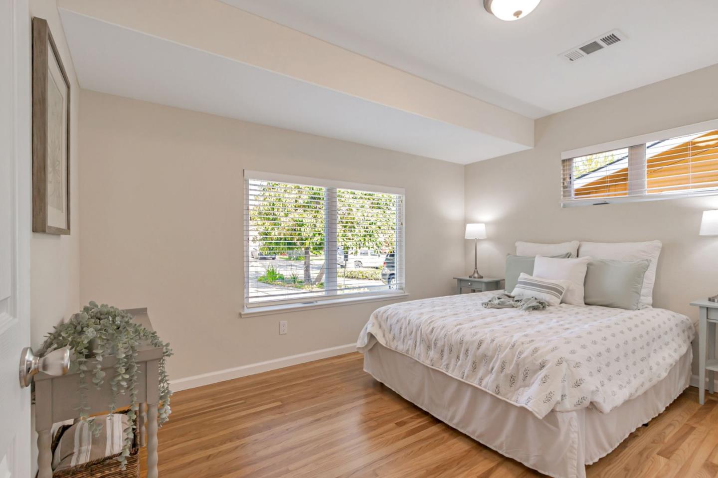 Detail Gallery Image 16 of 42 For 730 Live Oak Way, San Jose,  CA 95129 - 3 Beds | 2 Baths
