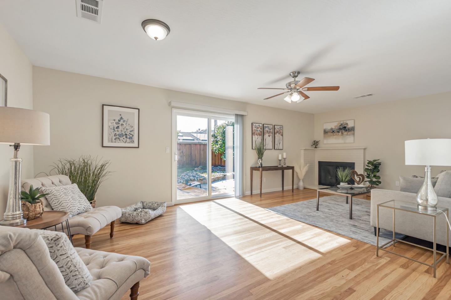 Detail Gallery Image 4 of 42 For 730 Live Oak Way, San Jose,  CA 95129 - 3 Beds | 2 Baths