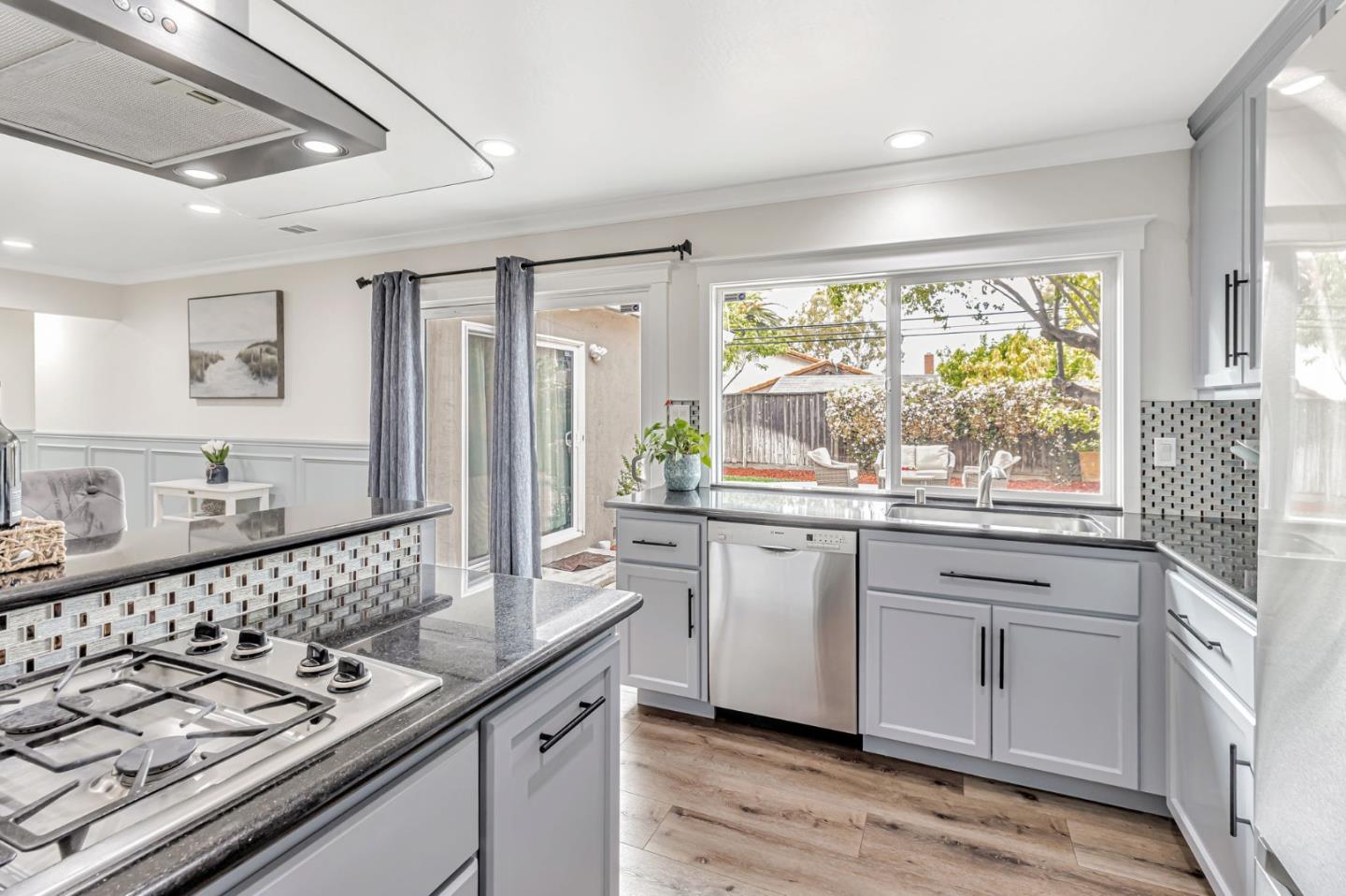 Detail Gallery Image 11 of 36 For 2739 Lucena Dr, San Jose,  CA 95132 - 3 Beds | 2 Baths